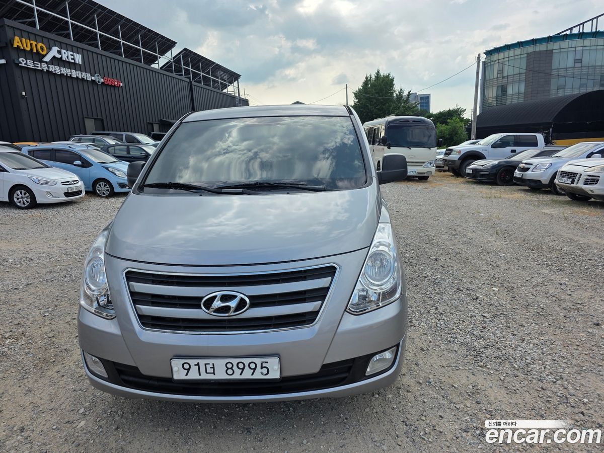 Hyundai Starex