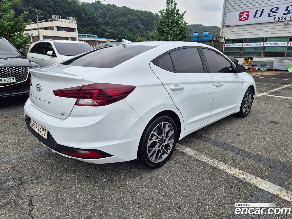 Hyundai AVANTE