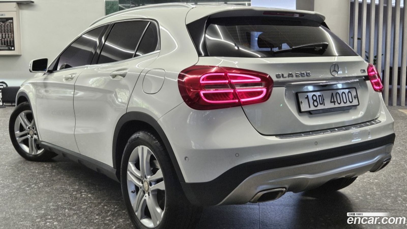 Mercedes-Benz GLA-Class