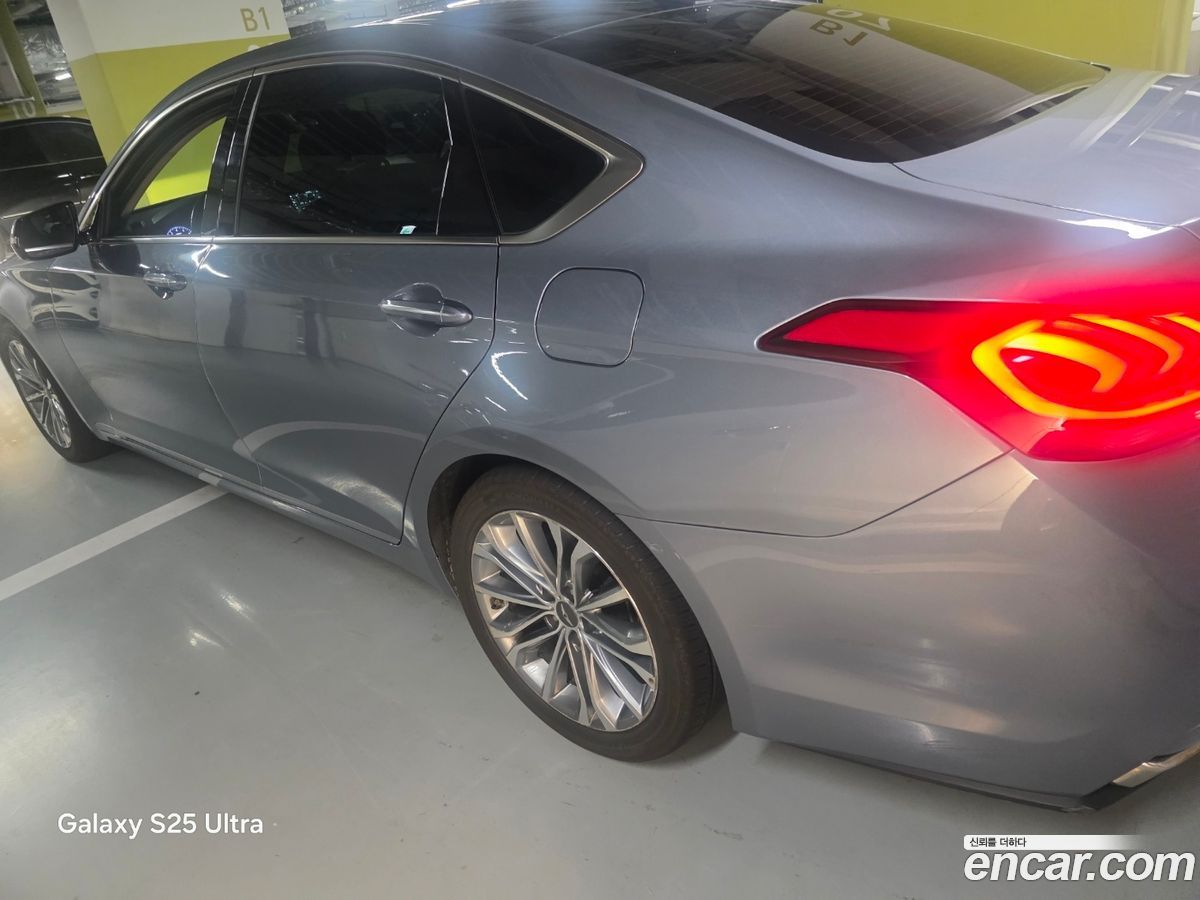 Hyundai Genesis