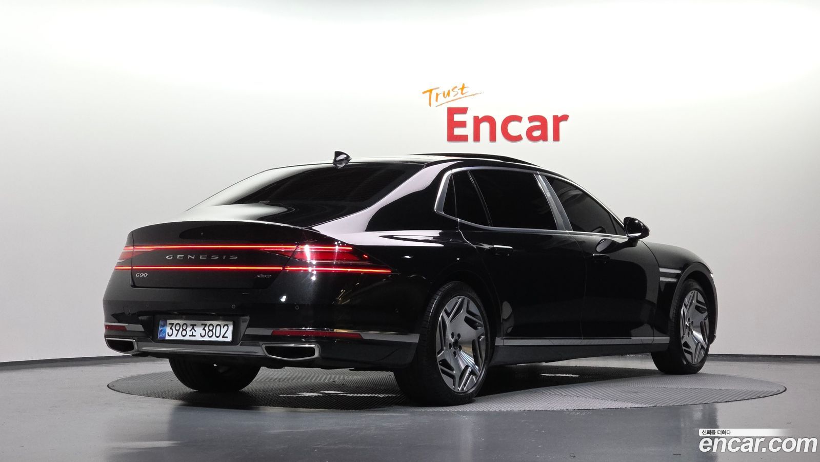 Genesis G90