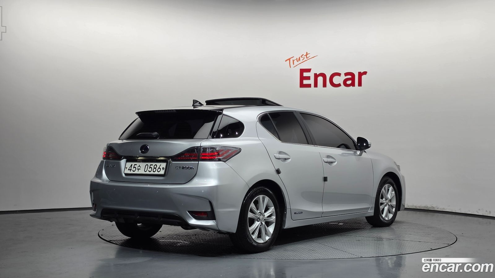 Lexus CT200h