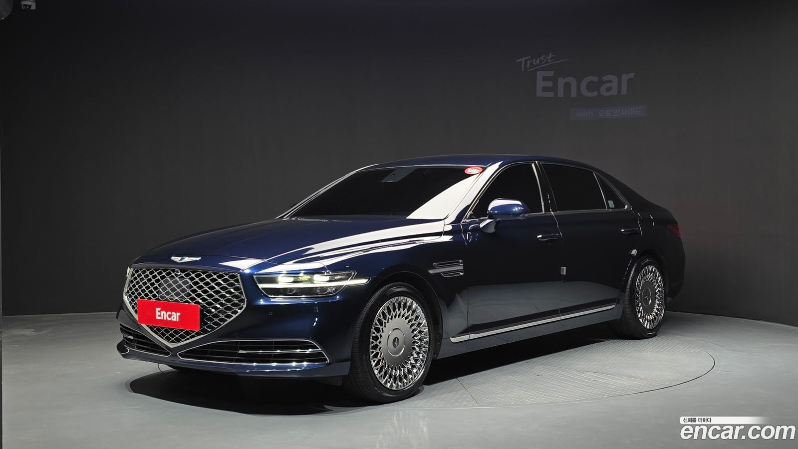 Genesis G90