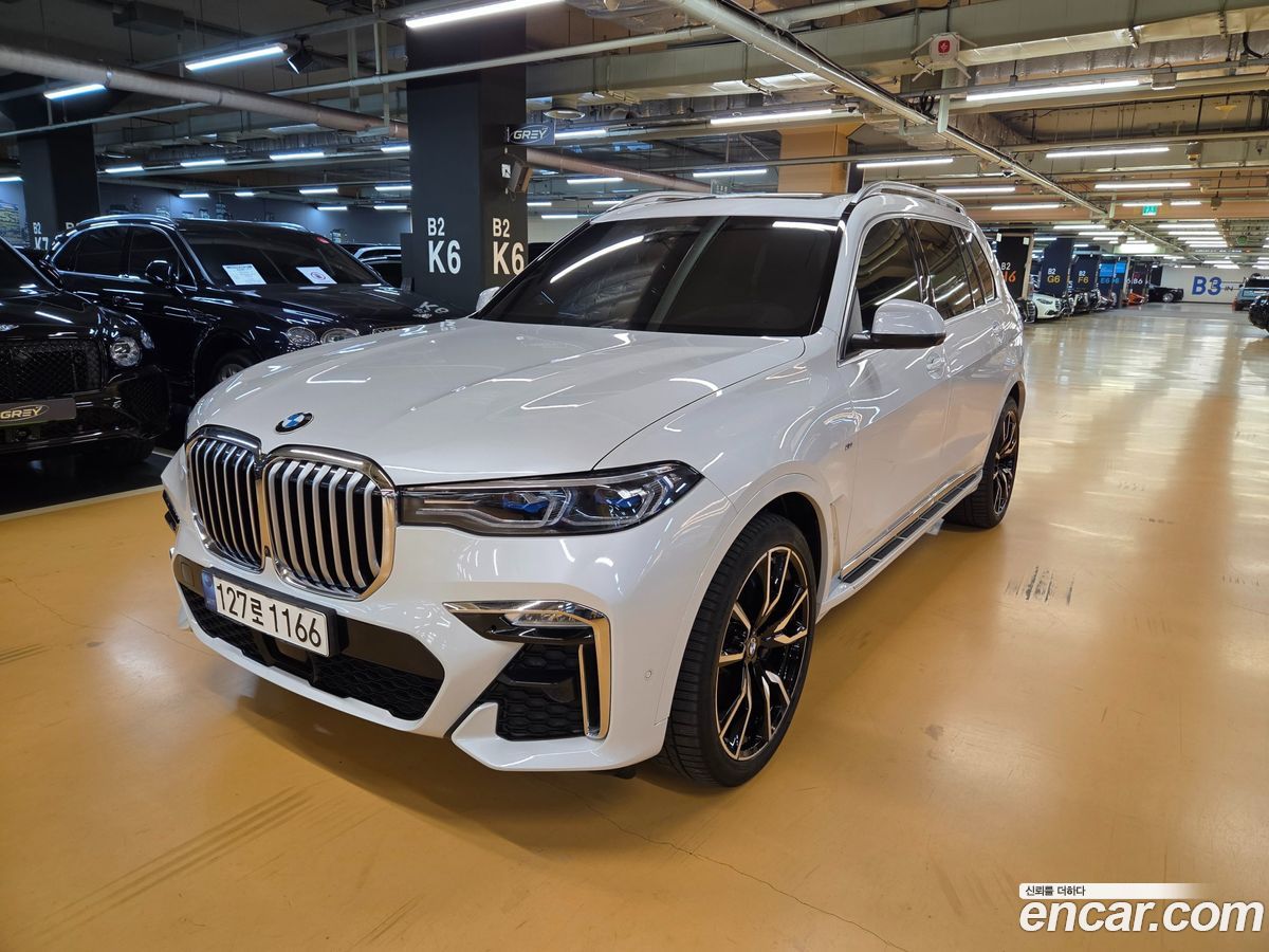 BMW X7