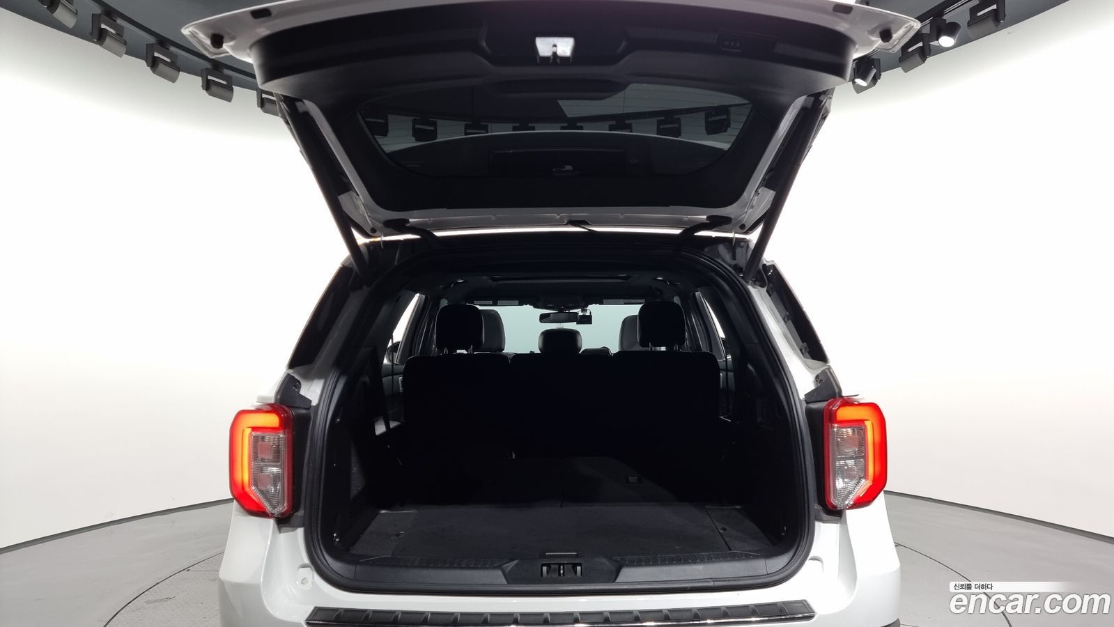 Ford Explorer Mk6