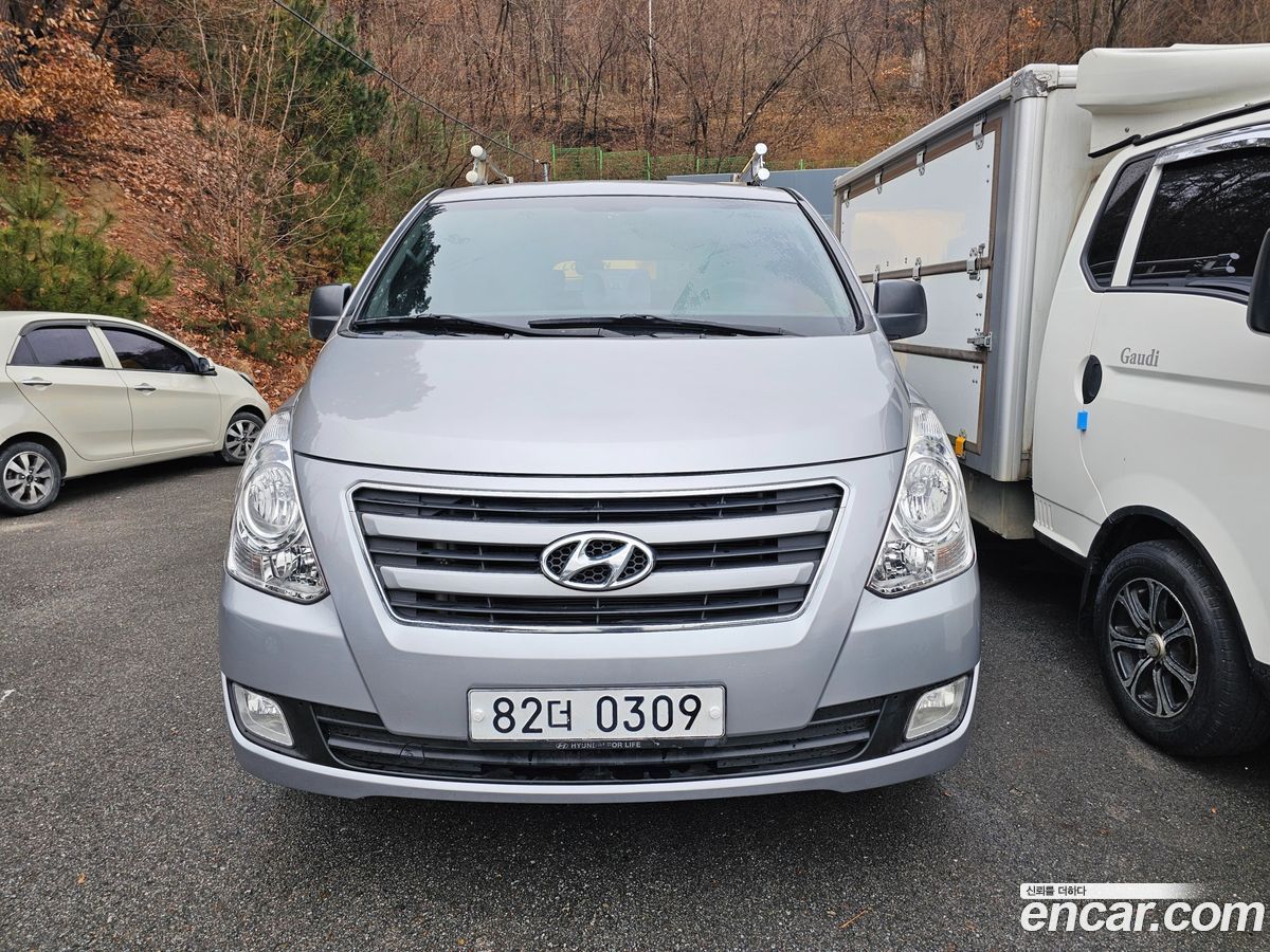 Hyundai Starex