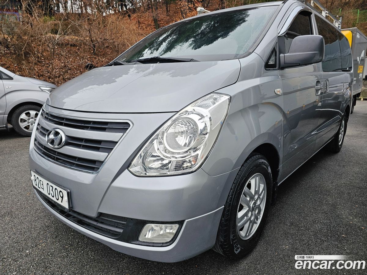 Hyundai Starex