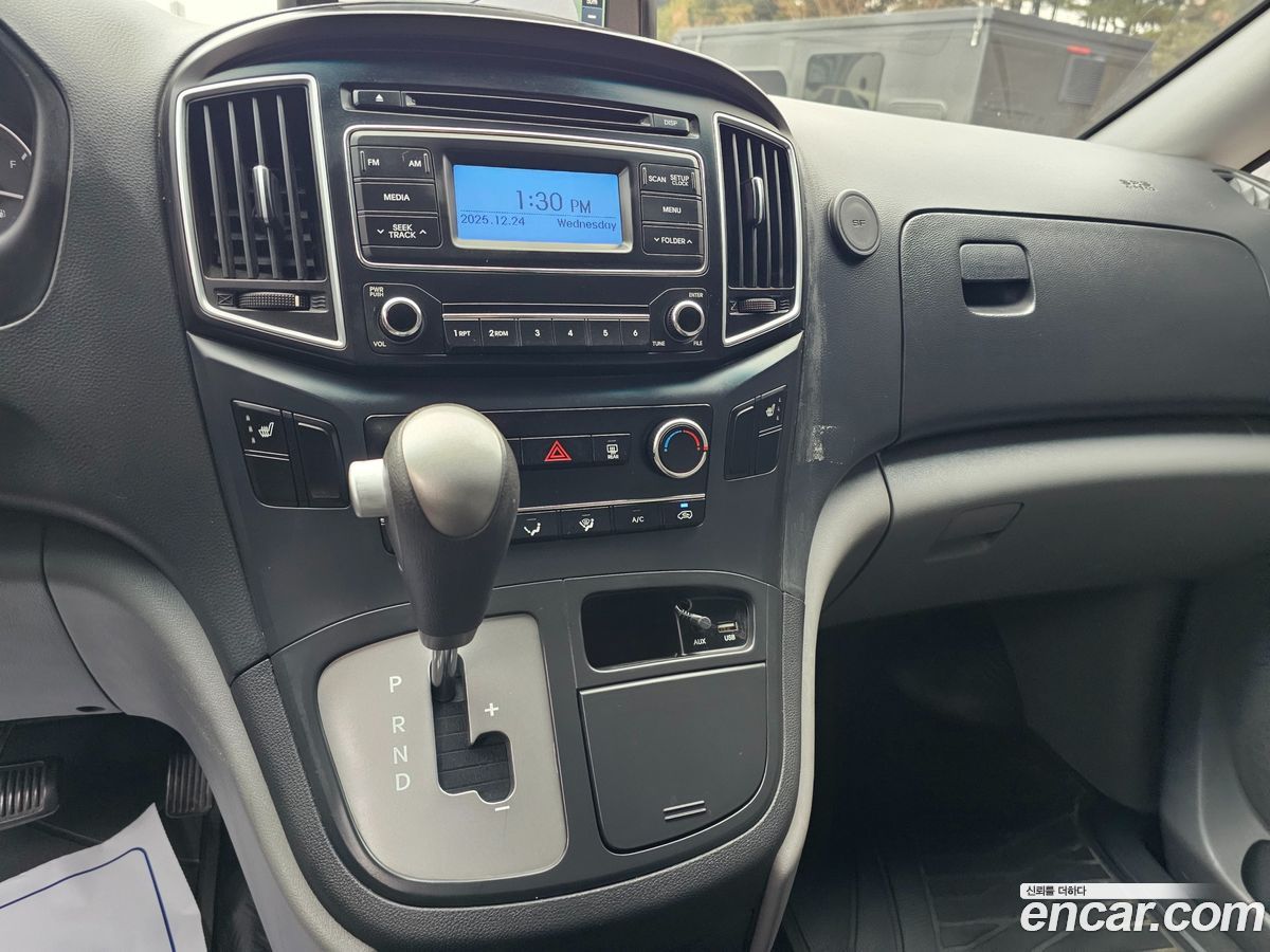 Hyundai Starex