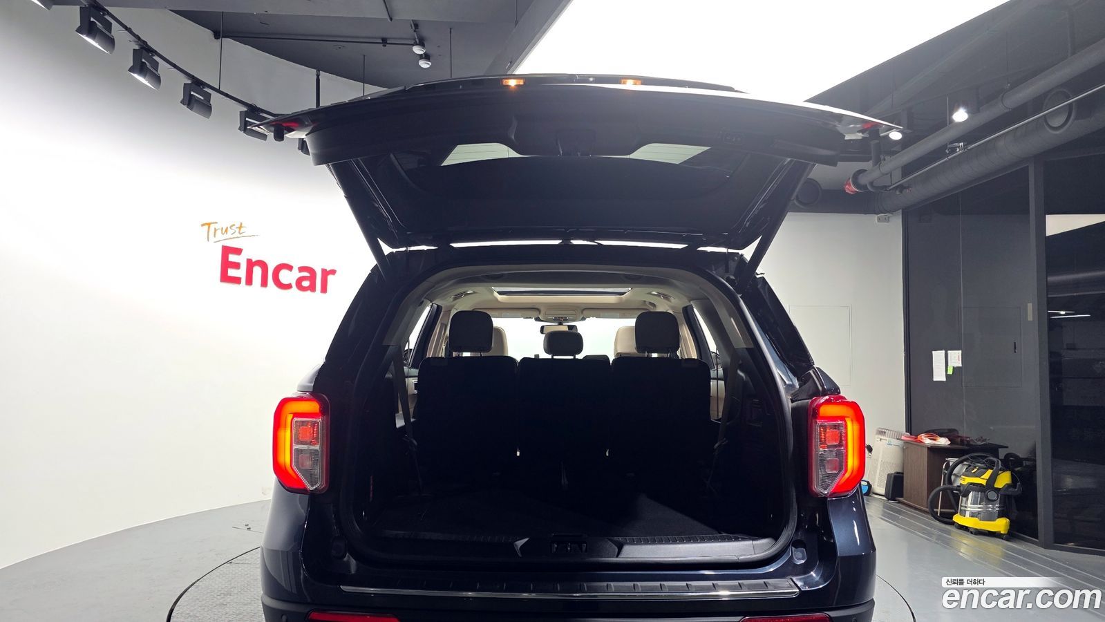 Ford Explorer Mk6