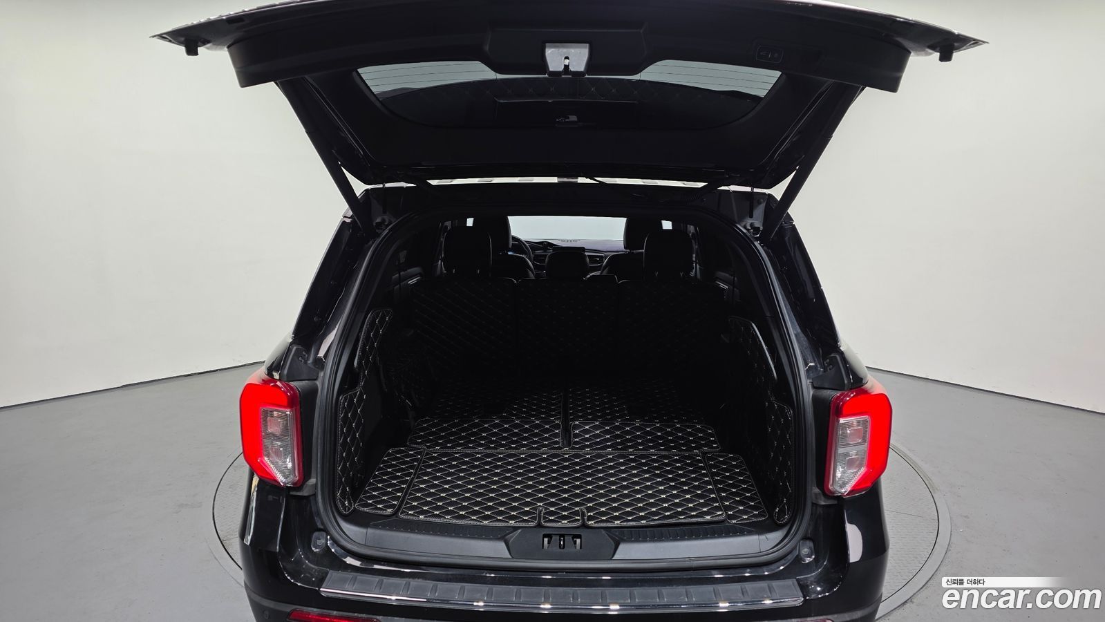 Ford Explorer Mk6