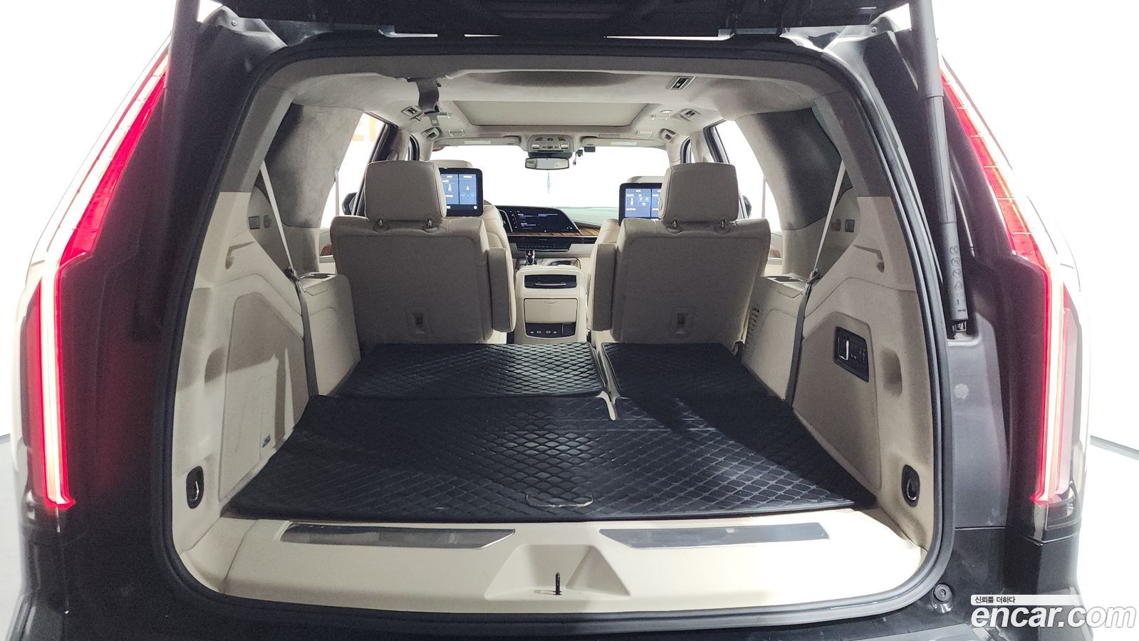 Cadillac Escalade Mk5
