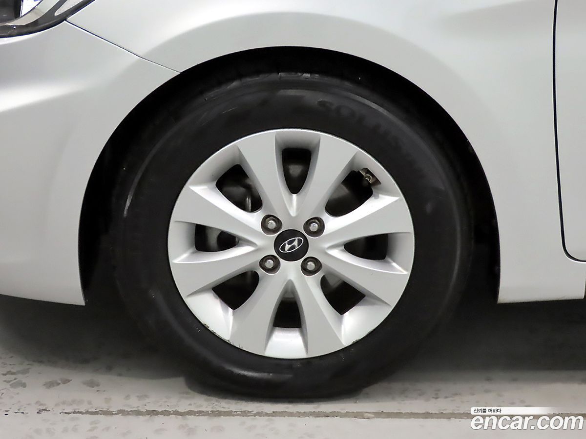 Hyundai Accent