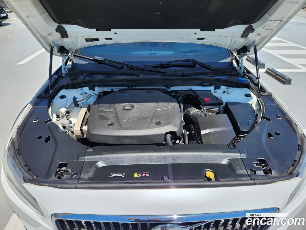 Volvo V90 Cross Country