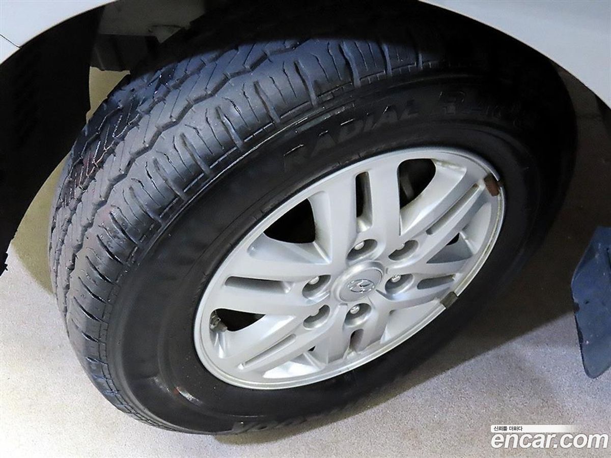 Hyundai Starex
