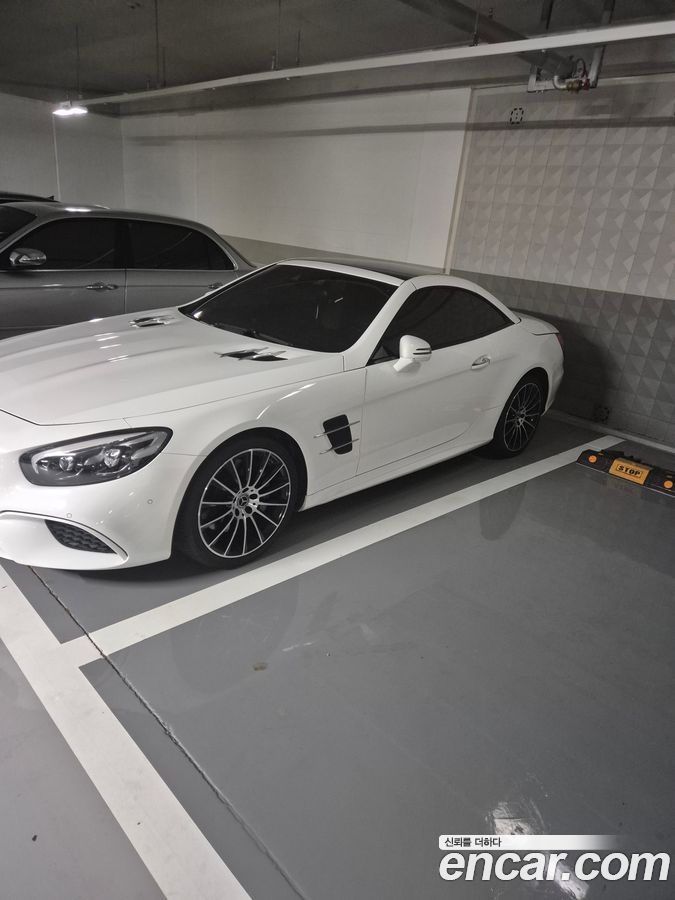 Mercedes-Benz SL-Class