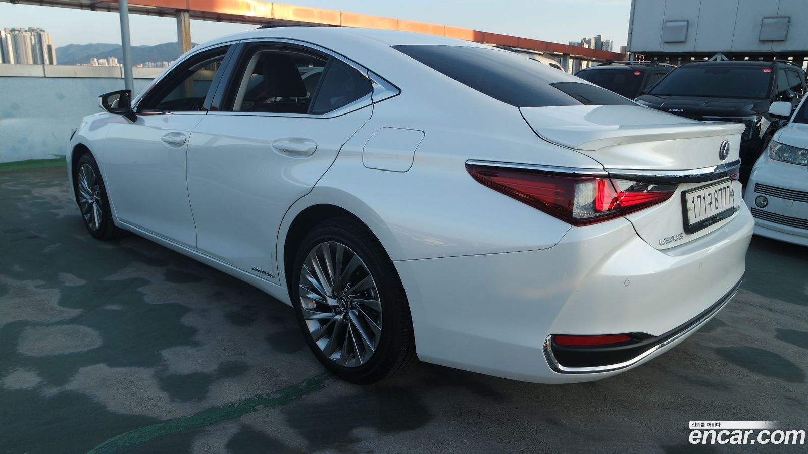 Lexus ES Mk7