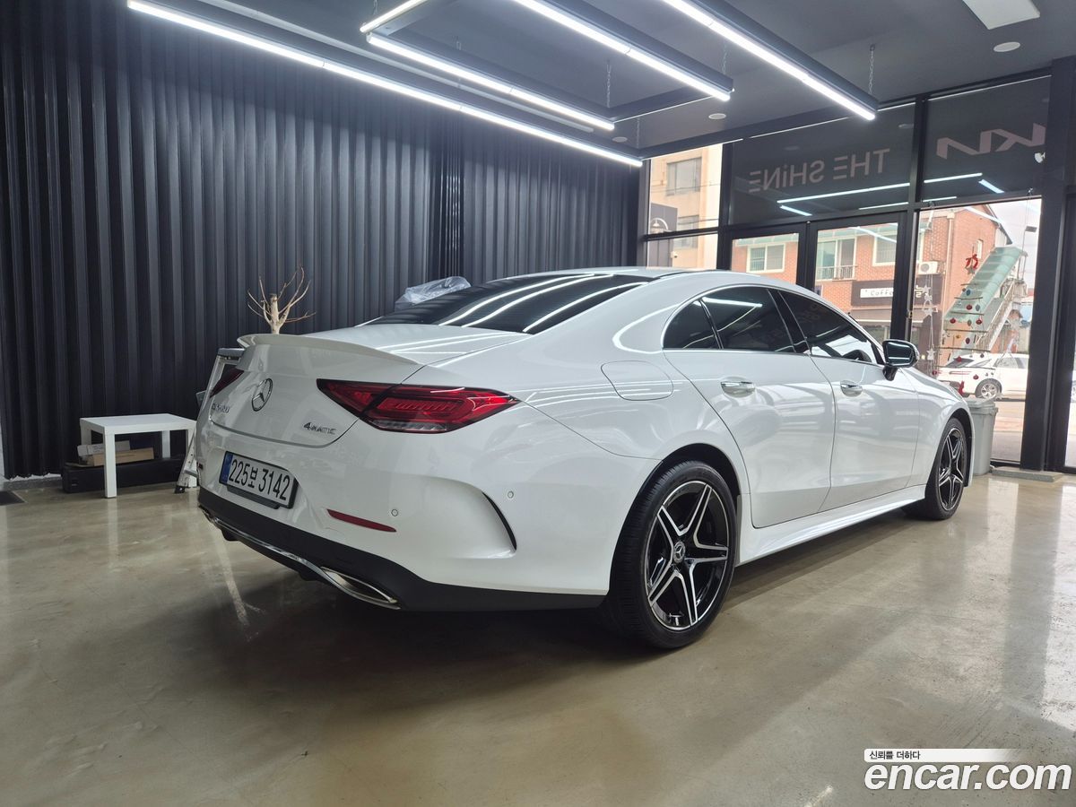 Mercedes-Benz CLS-Class