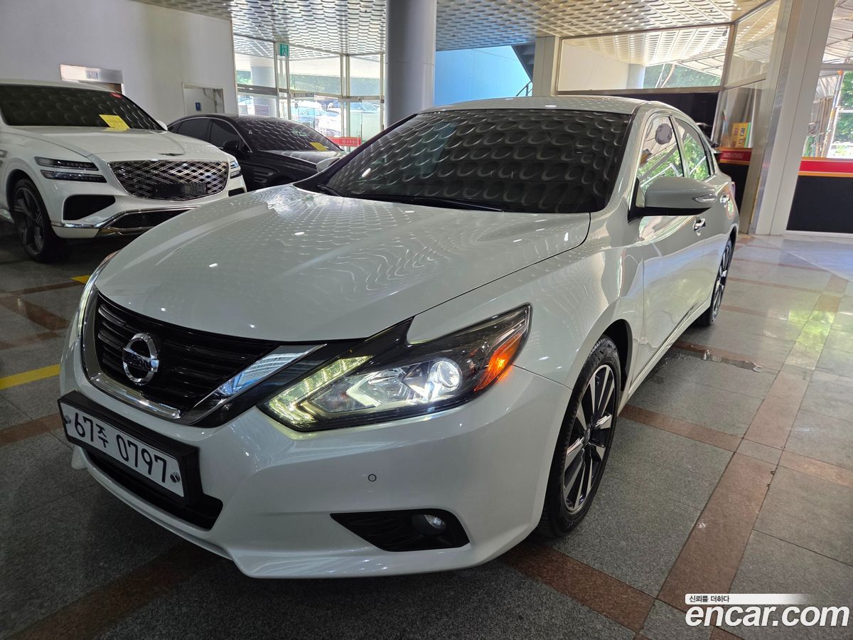 Nissan Altima