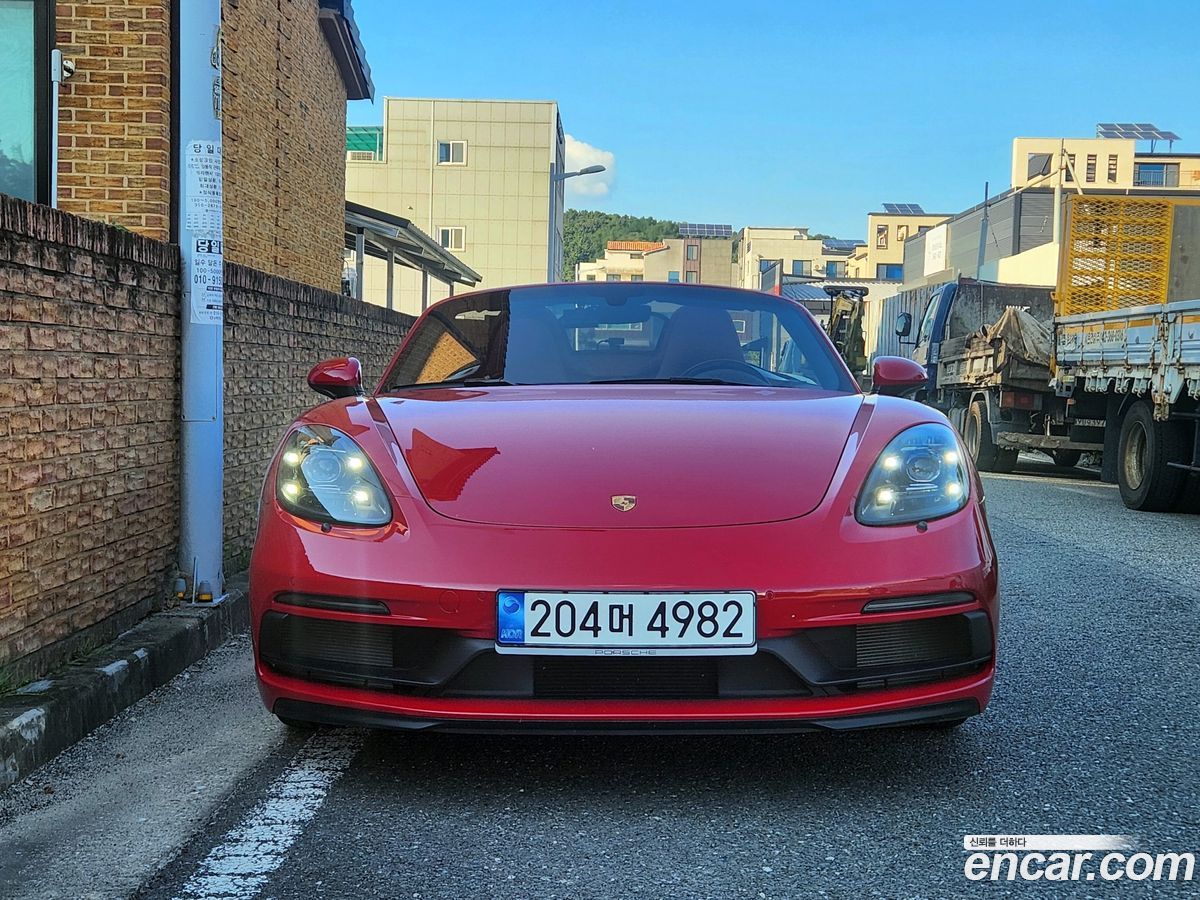 Porsche 718