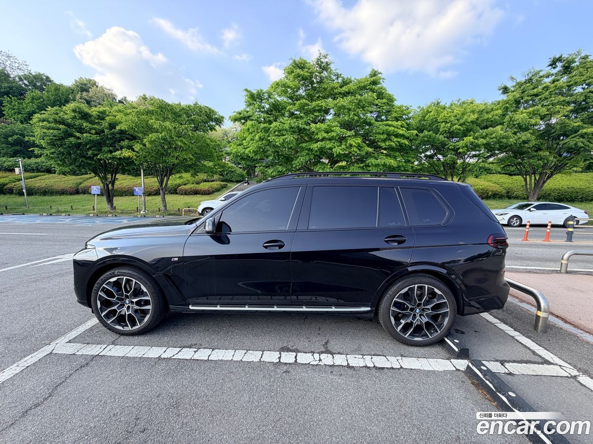 BMW X7