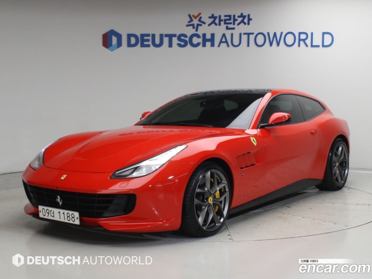 Ferrari GTC4 Lusso