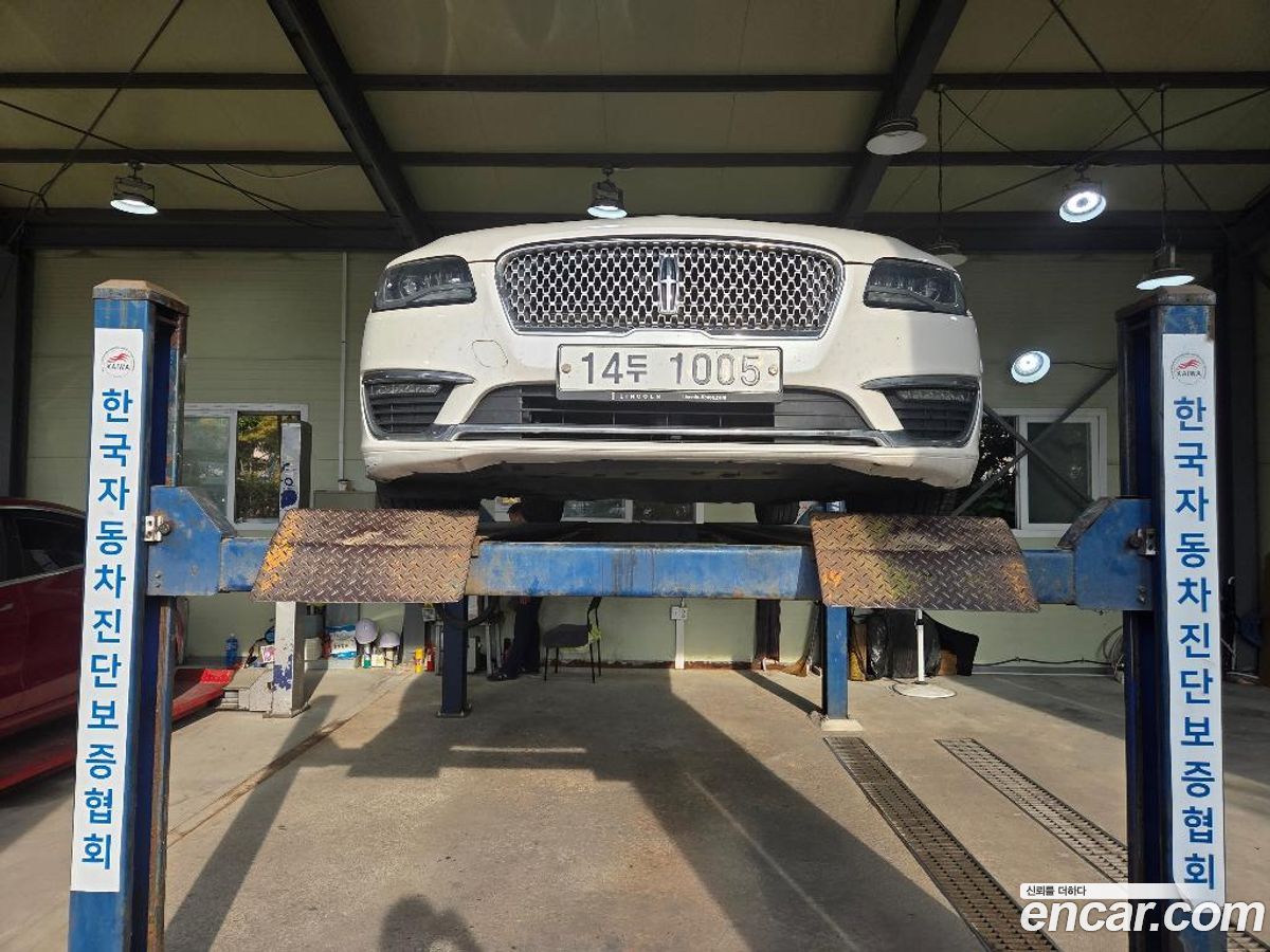 Lincoln MKZ