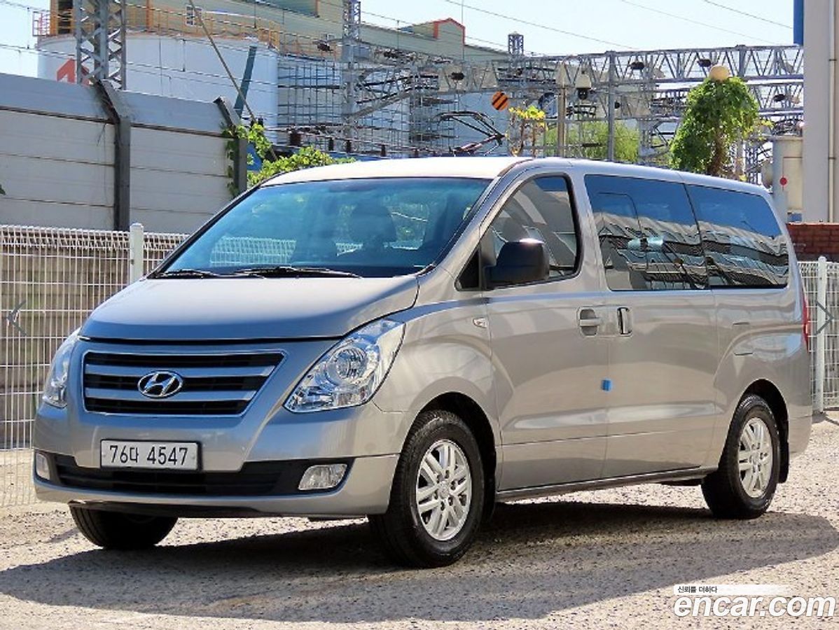 Hyundai Starex