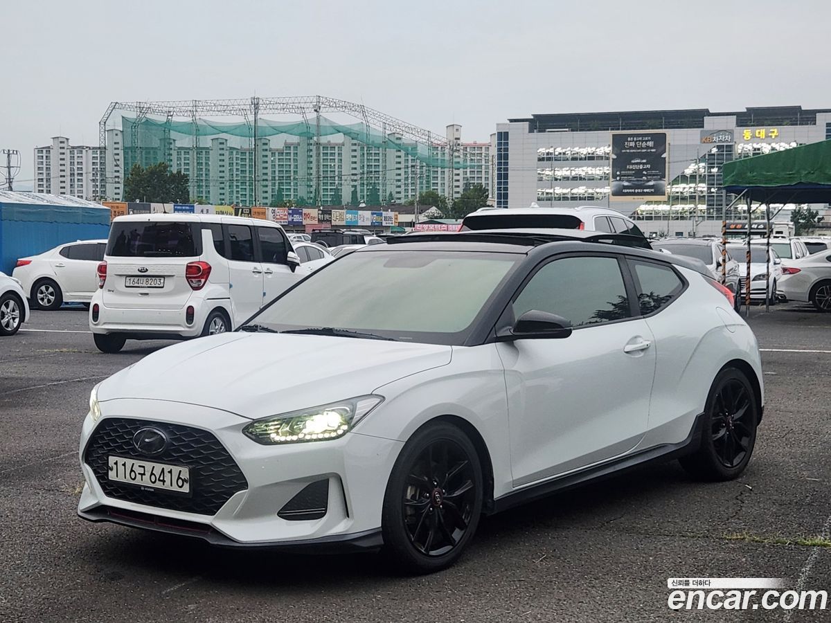 Hyundai Veloster