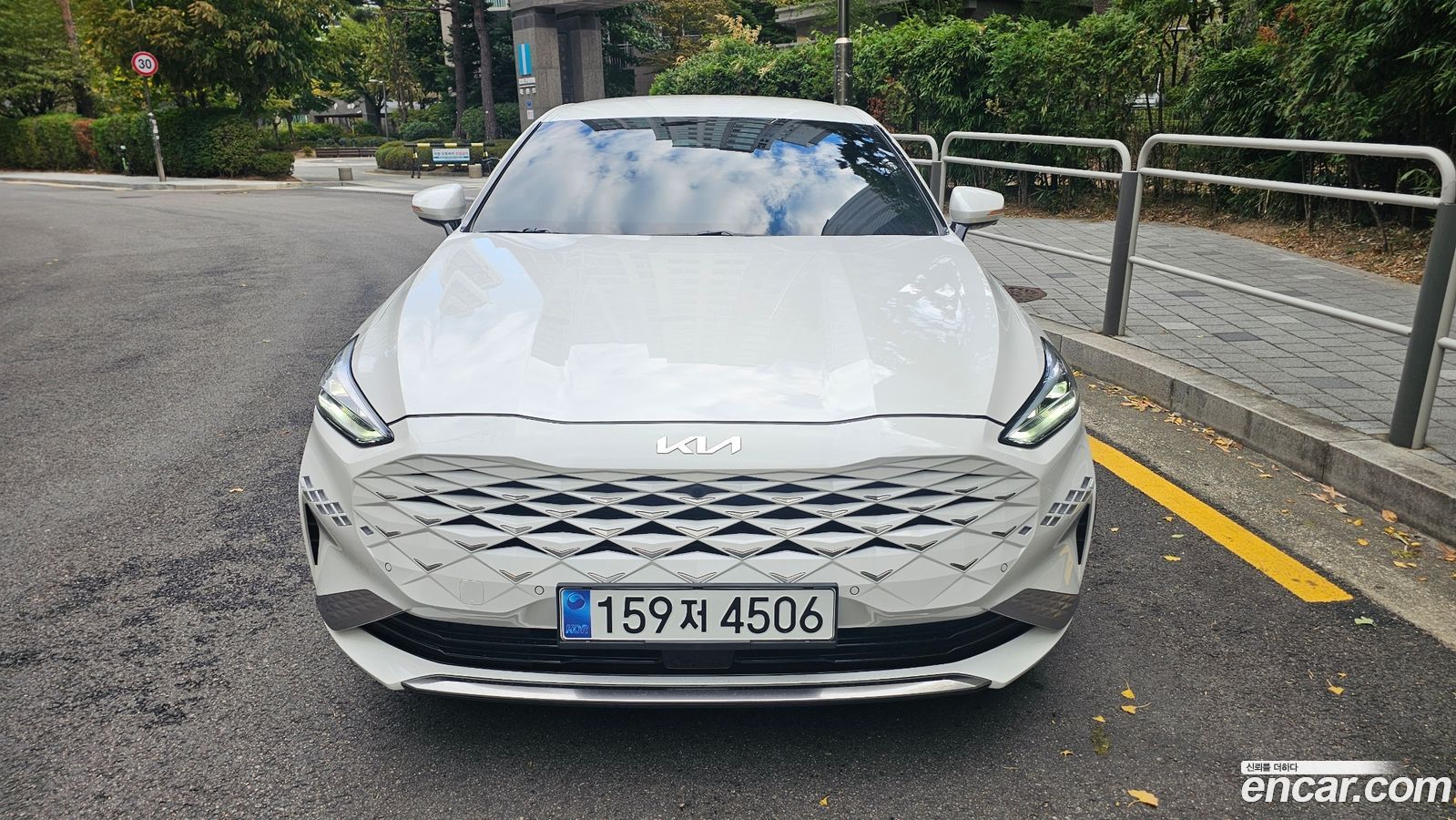 Kia K8